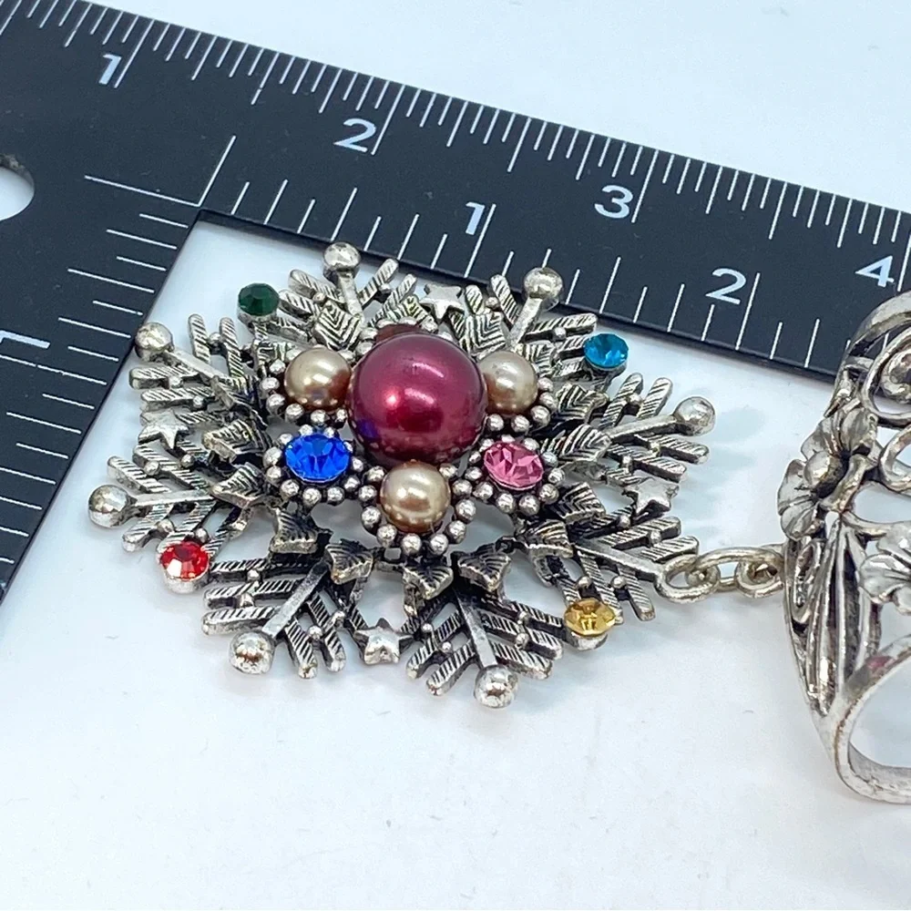 Vintage Gianni Bini GB Snowflake Rhinestone Silver Scarf Pendant